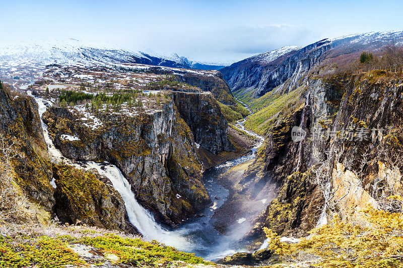 马博达伦山谷(Voringfossen waterfall, Hordaland, Norway)